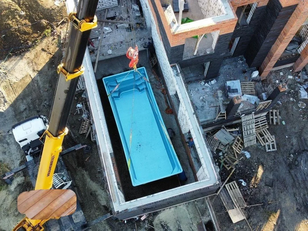 Laguna 9 — зона отдыха у бассейна в Ангарске